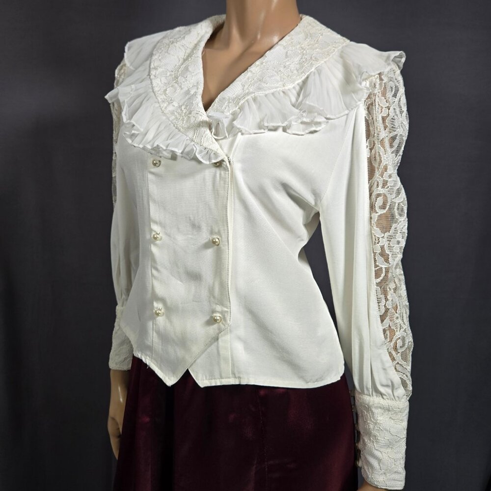 Vintage90s White Lace Ruffled Victorian Blouse Size S Gothic Fairy Whimsigoth